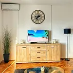 Holiday home On Island Brac - Leona *