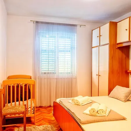 On Island Brac - Leona Holiday home Postira