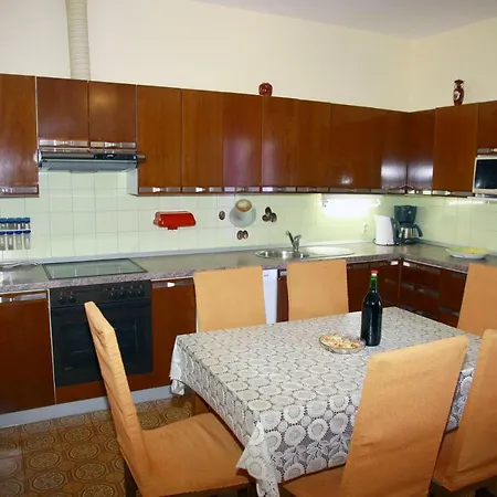Vacation House On Island Brac - Ana Ferienhaus