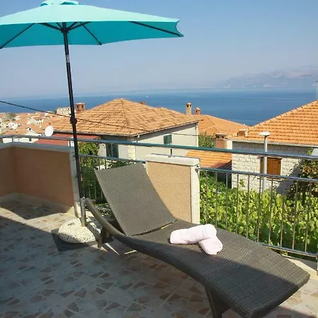 Vacation House On Island Brac - Ana Holiday home Postira