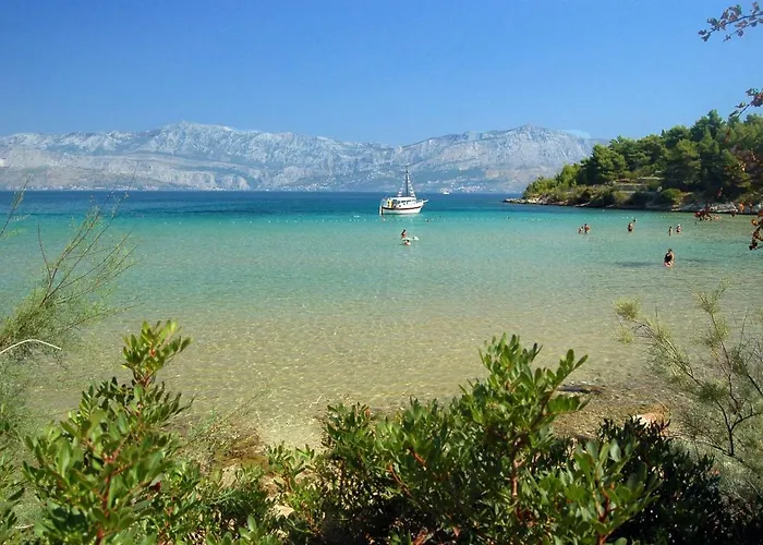 Vacation House On Island Brac - Ana