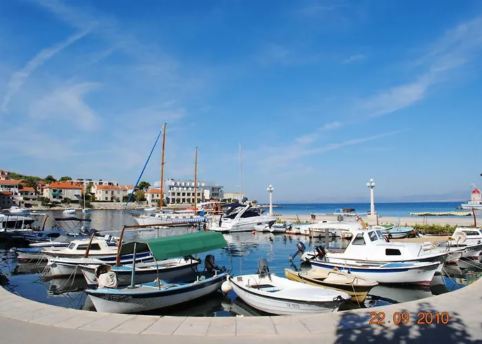 Vacation House On Island Brac - Ana *