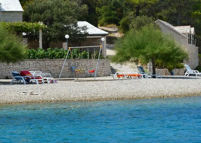 Vacation House On Island Brac - Ana