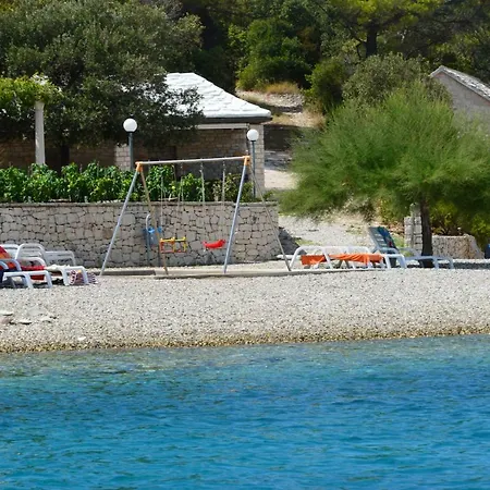 Vacation House On Island Brac - Ana